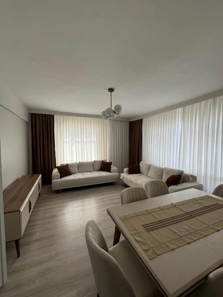 Kağıthane 3+1 evime Kadın ev arkadaşı arıyorum